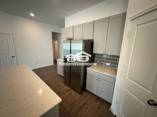 Building Photo - 15126 Nettleton Ml