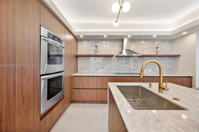 Building Photo - 19355 Turnberry Way
