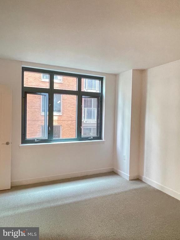 Building Photo - 1117 10th St NW