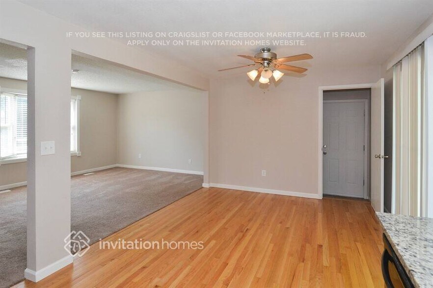 Building Photo - 2881 S Olathe Ct