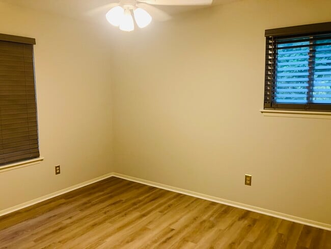 Building Photo - 37617 Charter Oaks Blvd