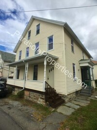 Building Photo - 1164 Division St