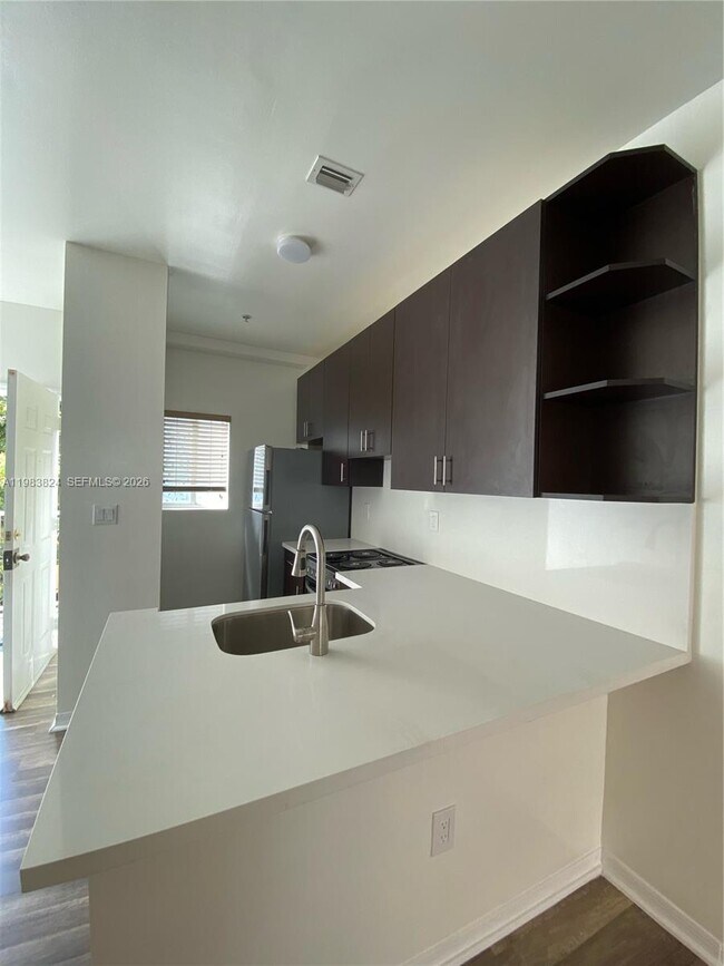 Building Photo - 928 SW 3rd St