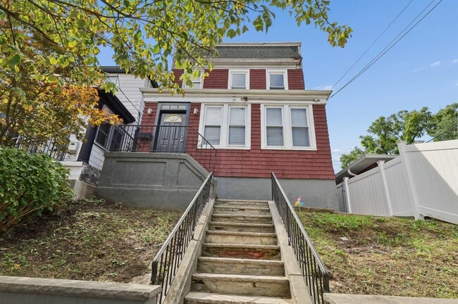 Building Photo - 79 Audubon Ave