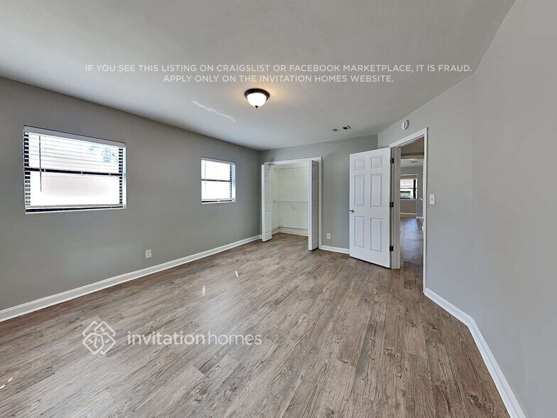 Building Photo - 429 7th St N