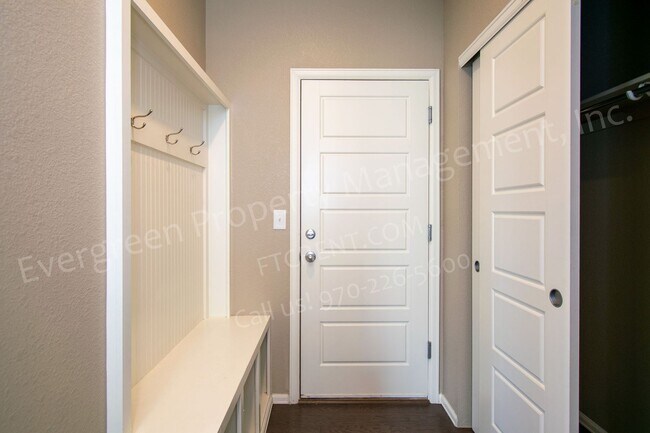 Building Photo - Absolutely Gorgeous 4-Bed Single Family Home in Copper Ridge!