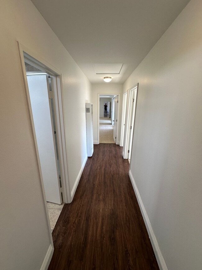 Building Photo - Corby