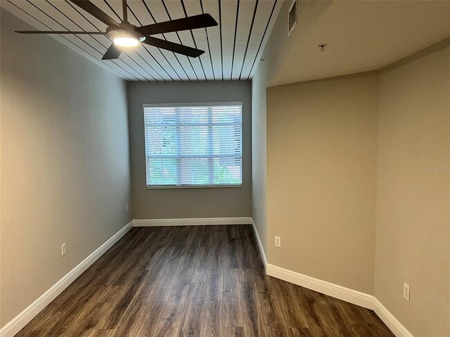 Building Photo - 2411 W Horatio St