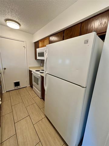 Building Photo - 12480 Abrams Rd