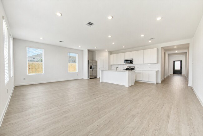 Building Photo - 16222 Chestnut Hvn Ln