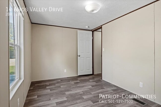 Building Photo - 14 Amos Valley Dr