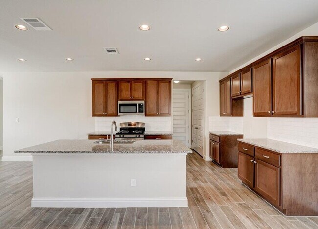 Building Photo - 130 Hidden Branch Cv