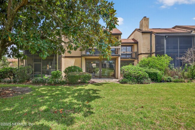 Building Photo - 7622 Las Palmas Way