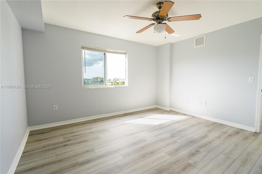 Building Photo - 816 NW 11th St