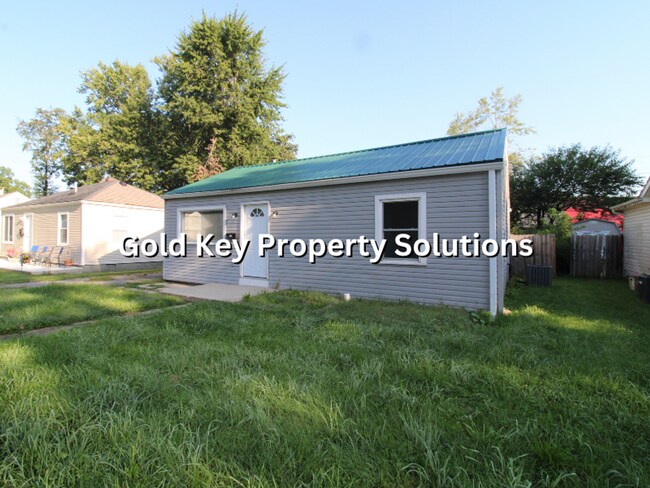Building Photo - 2614 Fowler St