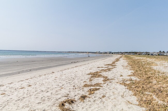 Building Photo - Lighthouse Suites at Pine Point WINTER RENTAL