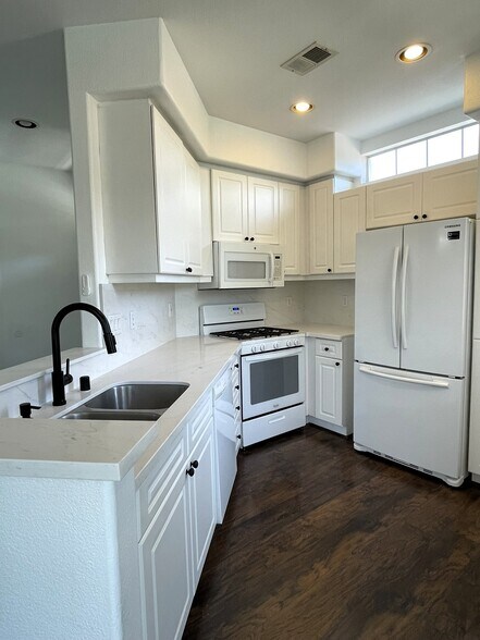 Kitchen - 10776 Sabre Hill Dr
