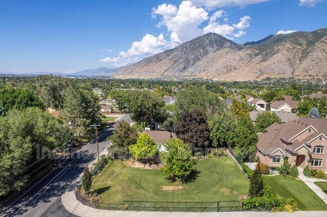 Building Photo - 1830 N 1600 W