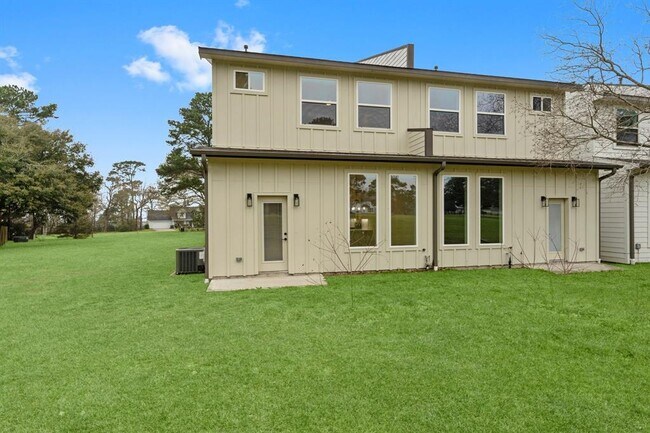 Building Photo - 14839 Spica Ct
