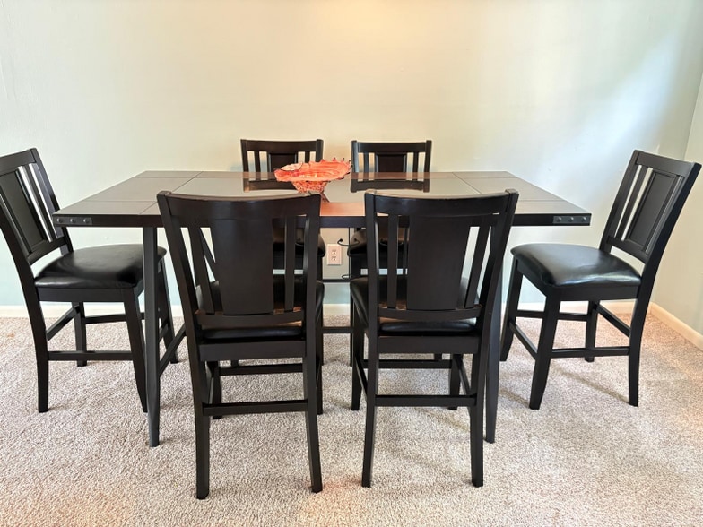 Building Photo - 408 Halia Crest