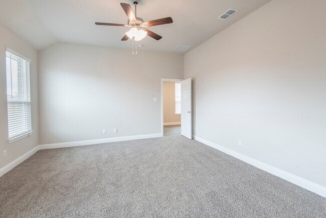 Building Photo - 2301 Ruff Rd