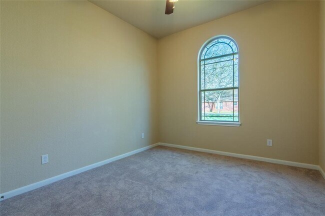 Building Photo - 212 Waikakaaua Dr