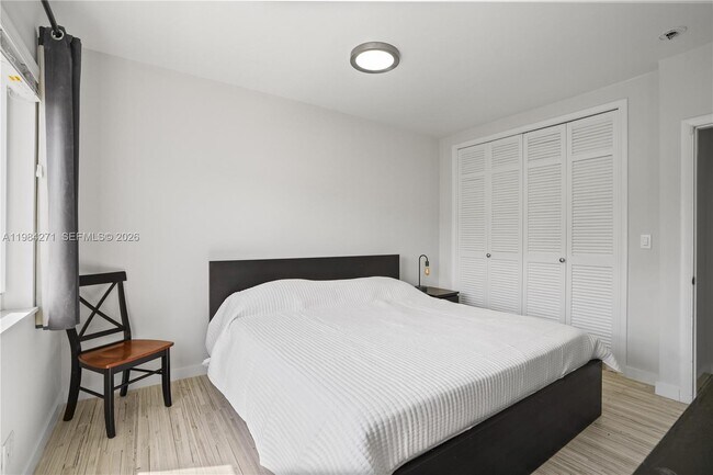 Building Photo - 13105 Ixora Ct