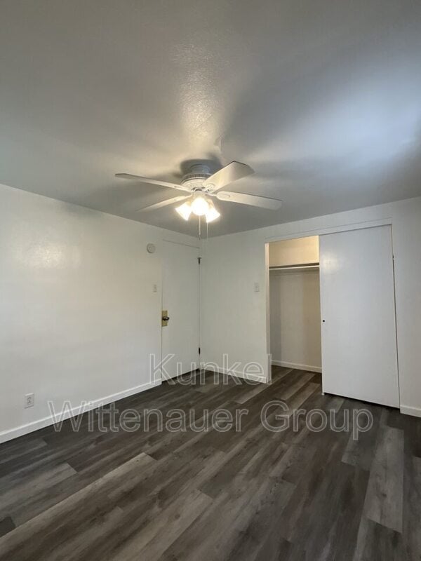 Building Photo - 210 Howard Dr