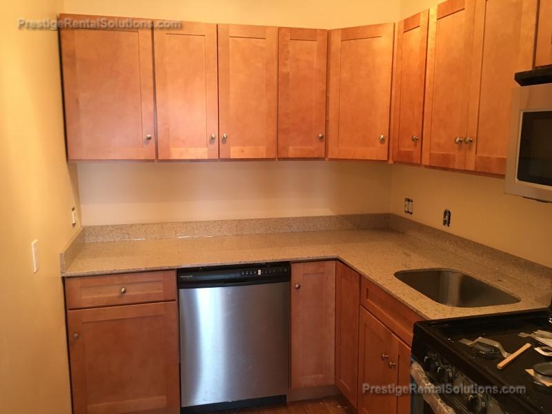 Building Photo - 120 Gladstone St