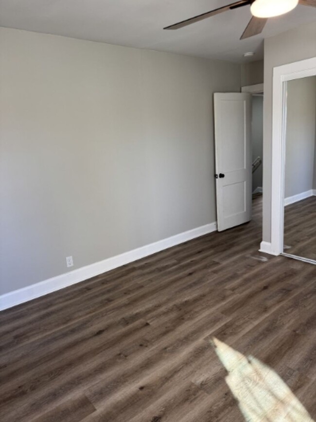 Building Photo - For Rent – 3 Bed, 1 Bath Home in Bristol, ...