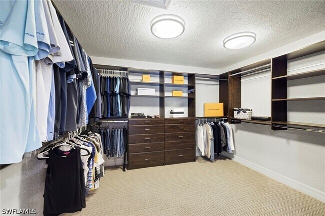Building Photo - 765 High Pines Dr
