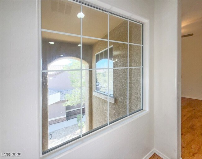 Building Photo - 6868 Sky Pointe Dr