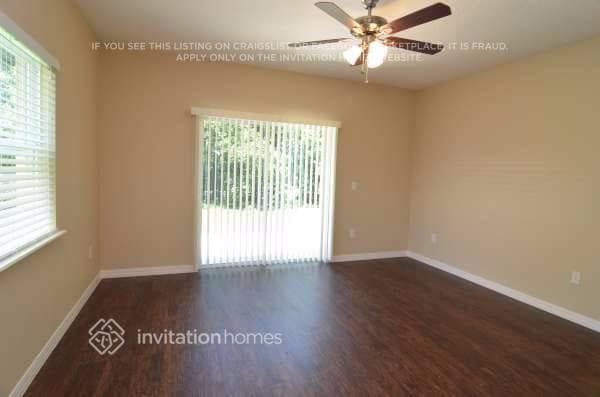 Building Photo - 6233 Radford St