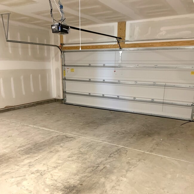 Building Photo - 246 Marauder Dr