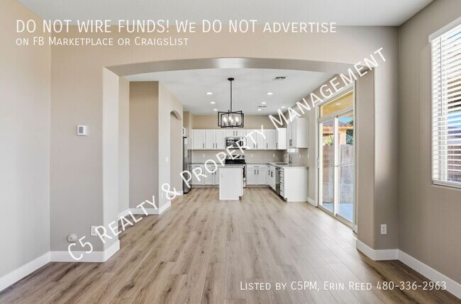 Building Photo - 17335 W Woodlands Ave