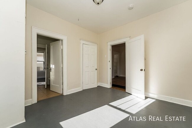 Building Photo - 1917 S Fox St