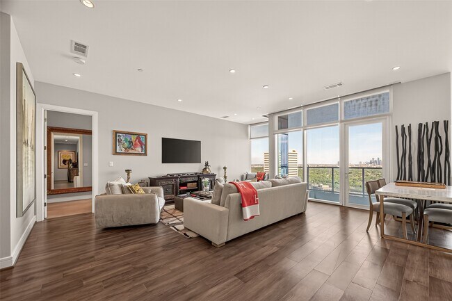 Building Photo - 4521 San Felipe St