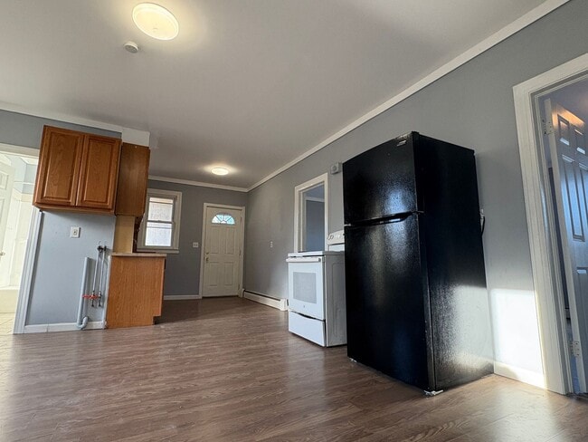 Building Photo - 3 Omo St