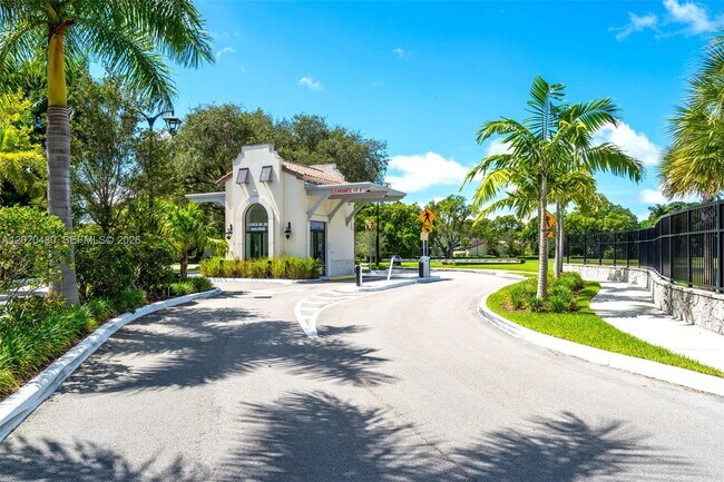 Building Photo - 3843 Alcantara Ave