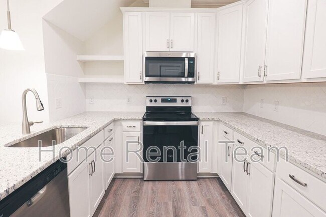 Building Photo - 153 Lower Creek Dr