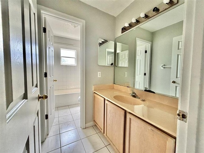 Building Photo - 554 Pinehurst Cove