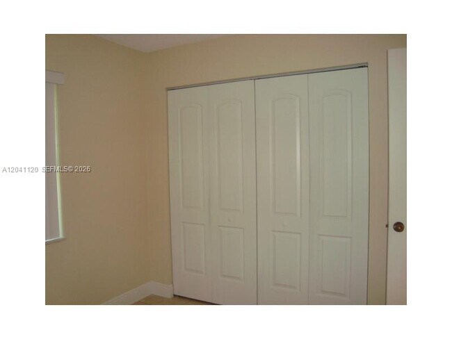 Building Photo - 286 Bridgeton Way