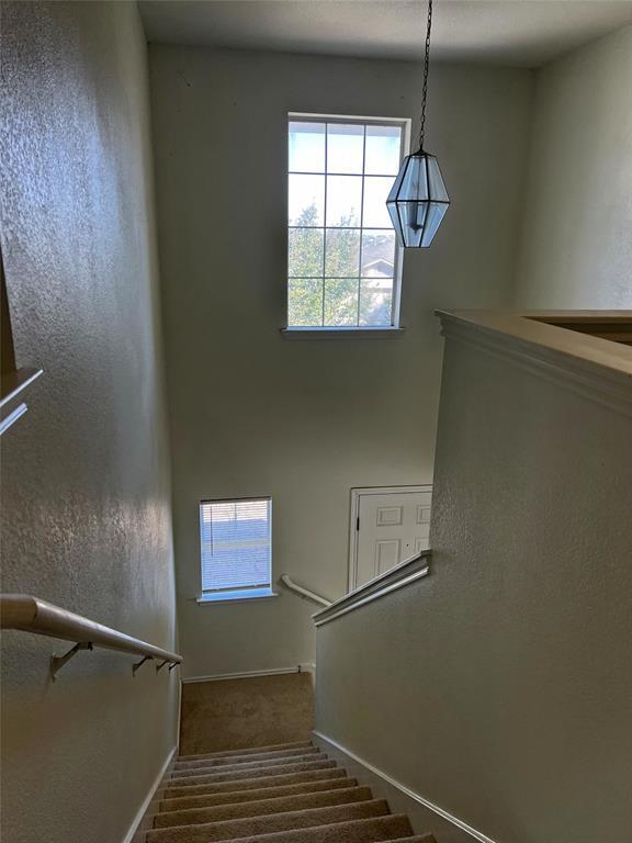 Building Photo - 1209 Amberwood Loop