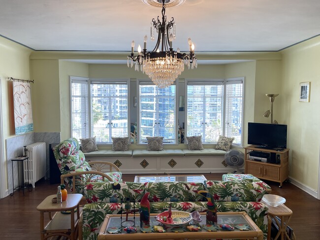 Building Photo - 800 E Ocean Blvd