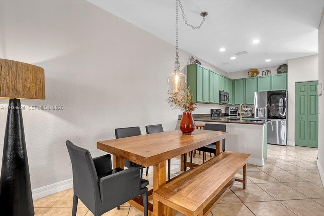 Building Photo - 104 Harbors Way