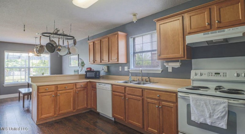 Building Photo - 4117 Silverwood Dr