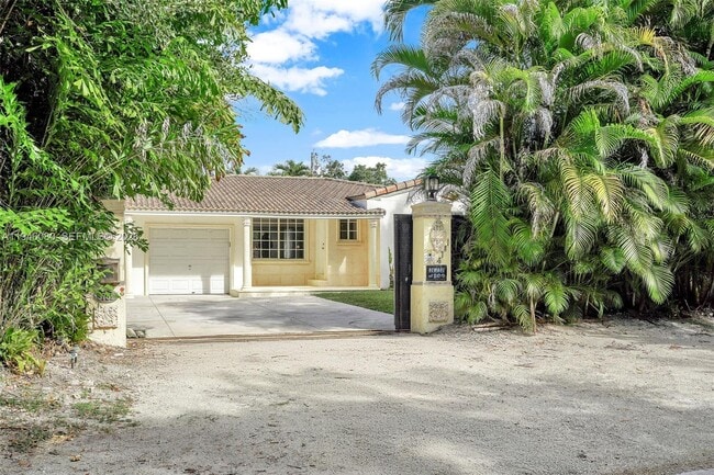 Building Photo - 5781 SW 25th St