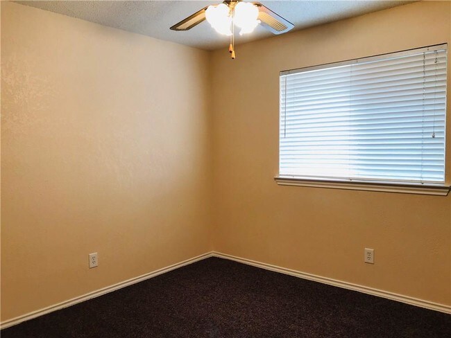 Building Photo - 2959 Scott Mill Rd