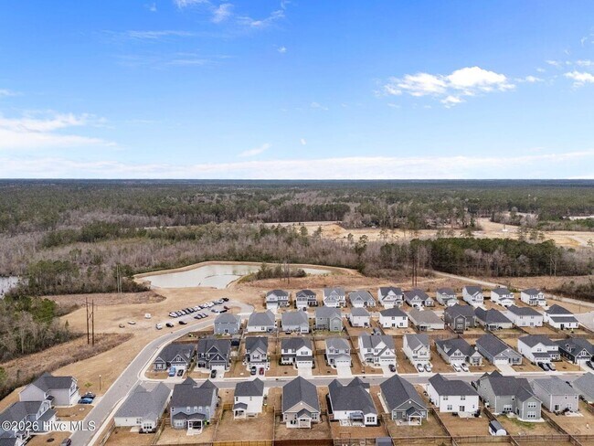 Building Photo - 3 Bed 2 Bath Unfurnished Single Family Home