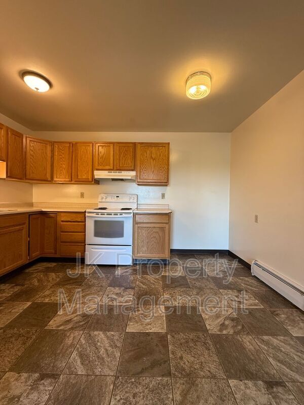 Building Photo - 1110 2nd Ave S